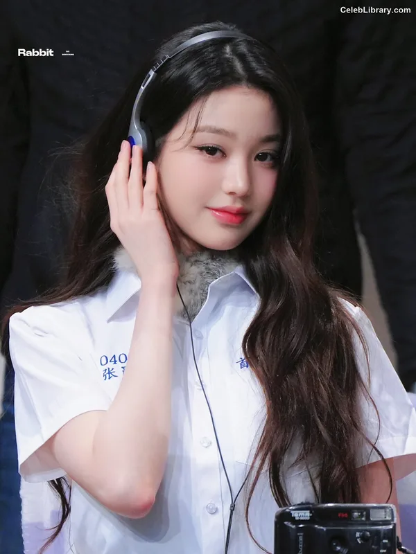 Jang Won-young 장원영 WONYOUNG photo 1 of 5846