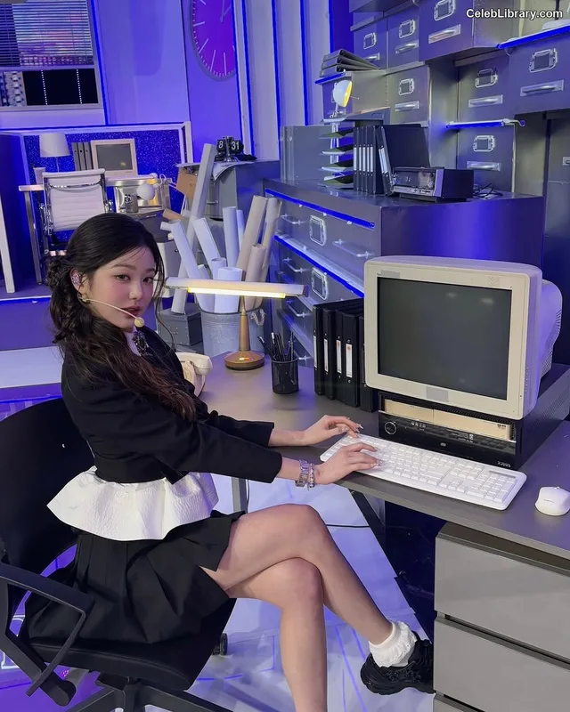 Jang Won-young 장원영 WONYOUNG photo 7 of 5846