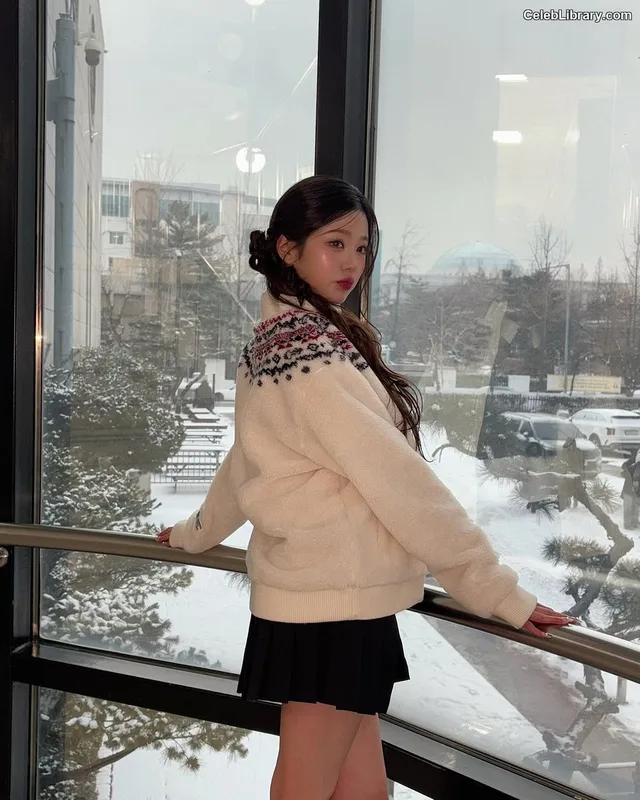 Jang Won-young 장원영 WONYOUNG photo 10 of 5846