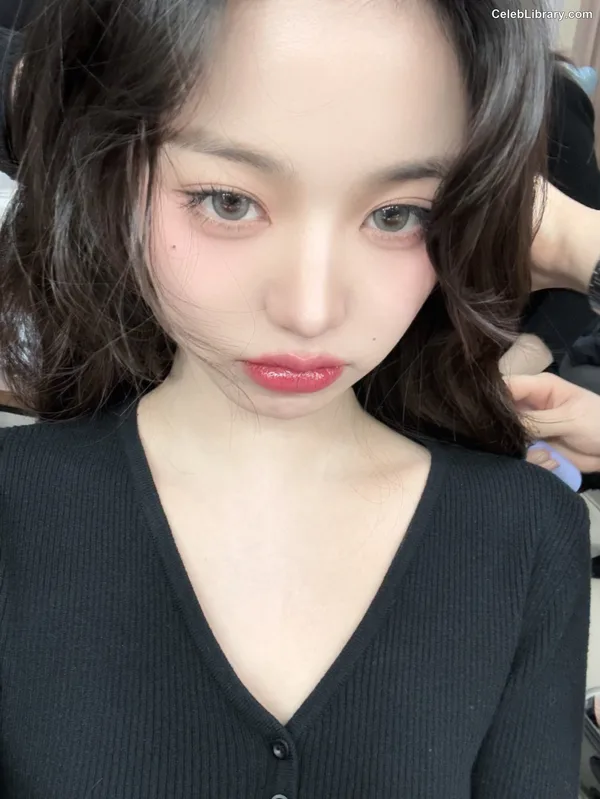 Jang Won-young 장원영 WONYOUNG photo 5 of 5846