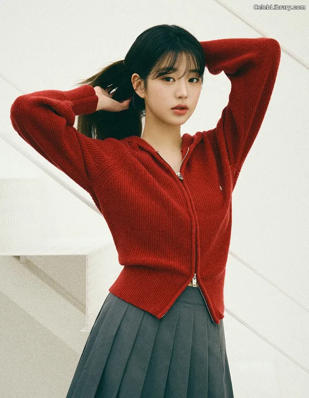 Jang Won-young 장원영 WONYOUNG photo 2 of 5846