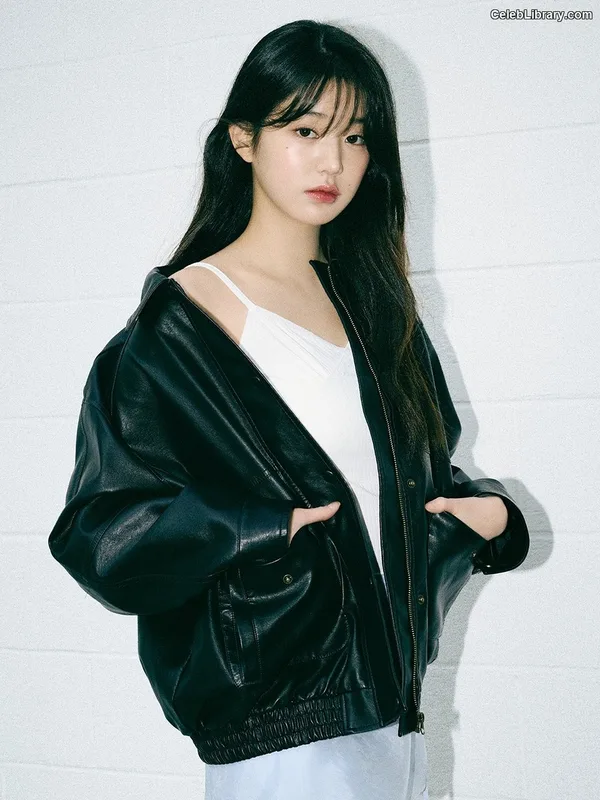 Jang Won-young 장원영 WONYOUNG photo 17 of 5846