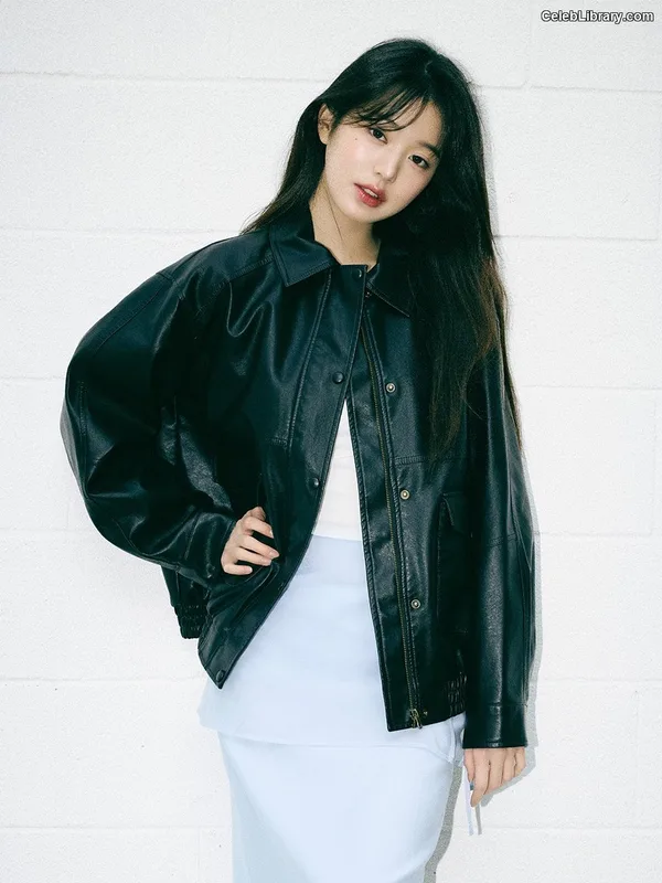 Jang Won-young 장원영 WONYOUNG photo 20 of 5846