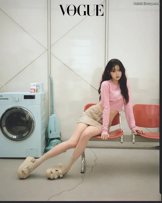 Jang Won-young 장원영 WONYOUNG photo 3 of 5846
