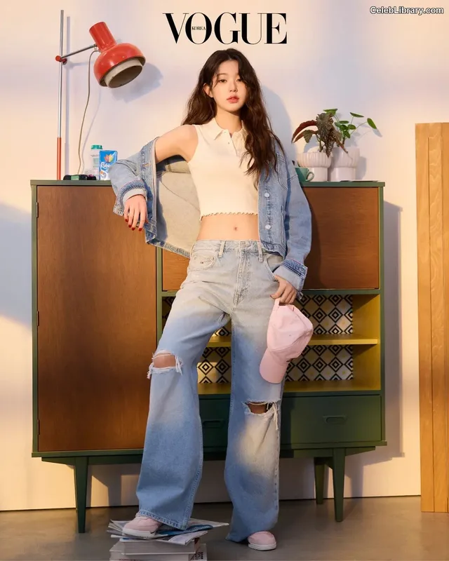 Jang Won-young 장원영 WONYOUNG photo 5 of 5846