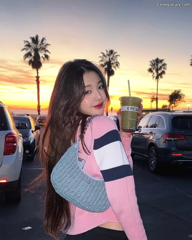 Jang Won-young 장원영 WONYOUNG photo 9 of 5846