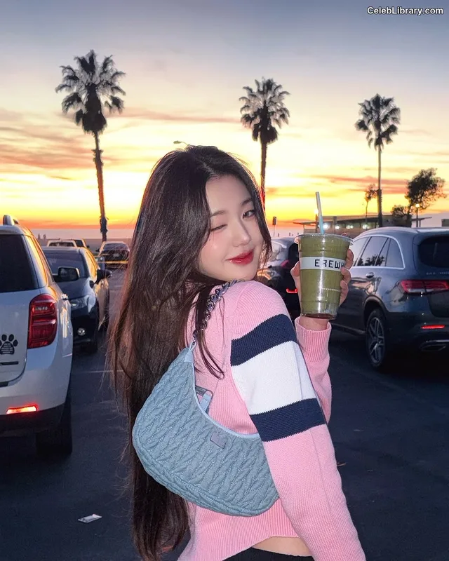 Jang Won-young 장원영 WONYOUNG photo 10 of 5846