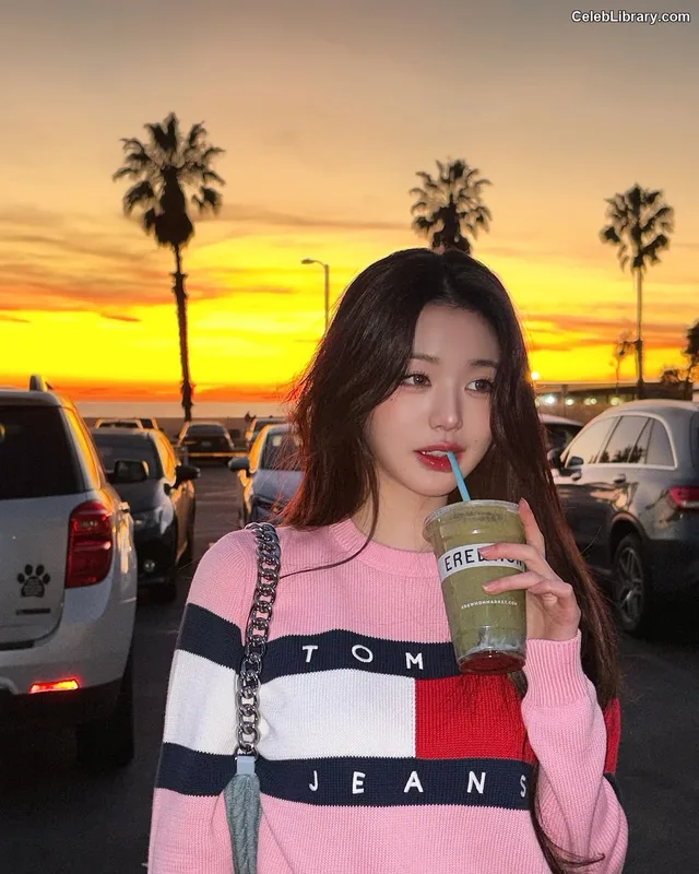 Jang Won-young 장원영 WONYOUNG photo 11 of 5846
