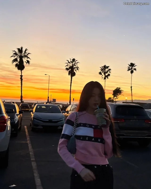 Jang Won-young 장원영 WONYOUNG photo 12 of 5846