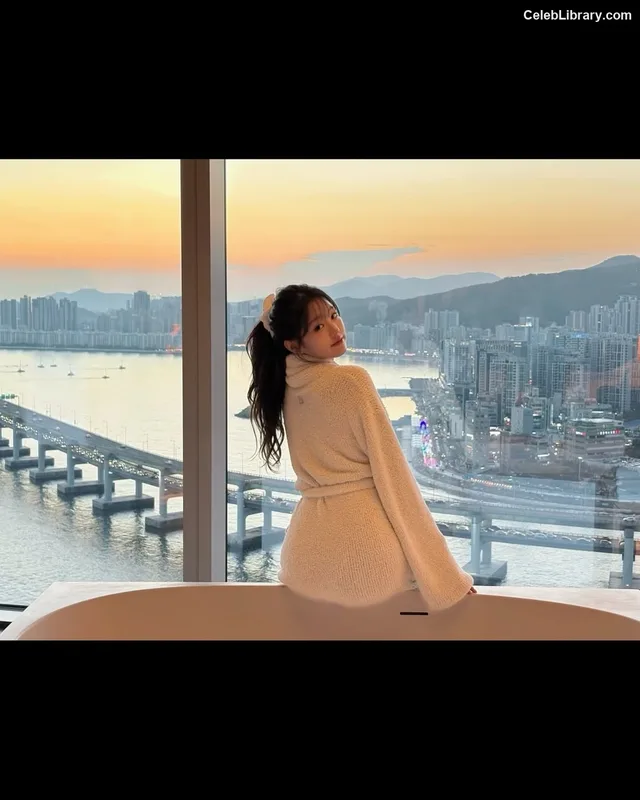 Jang Won-young 장원영 WONYOUNG photo 7 of 5846