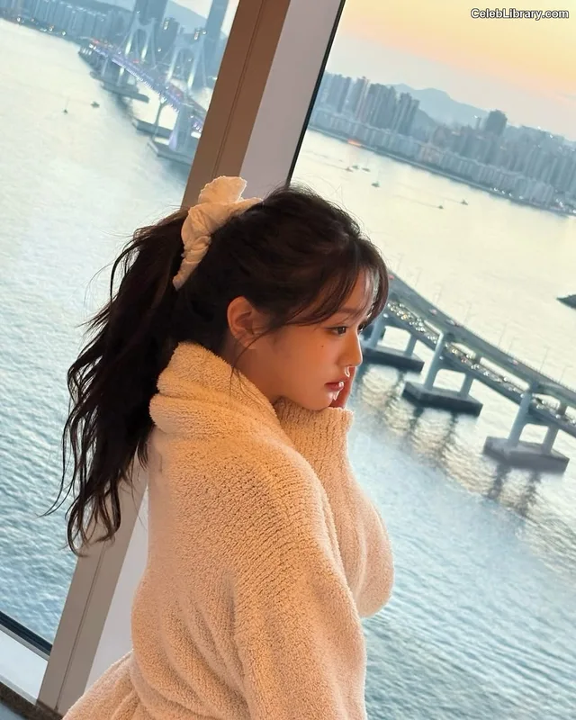 Jang Won-young 장원영 WONYOUNG photo 9 of 5846
