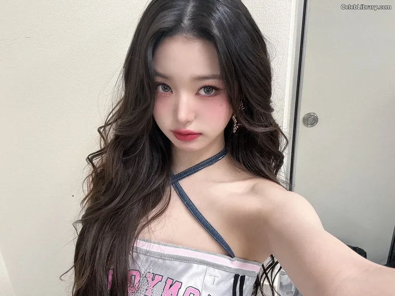 Jang Won-young 장원영 WONYOUNG photo 23 of 5846