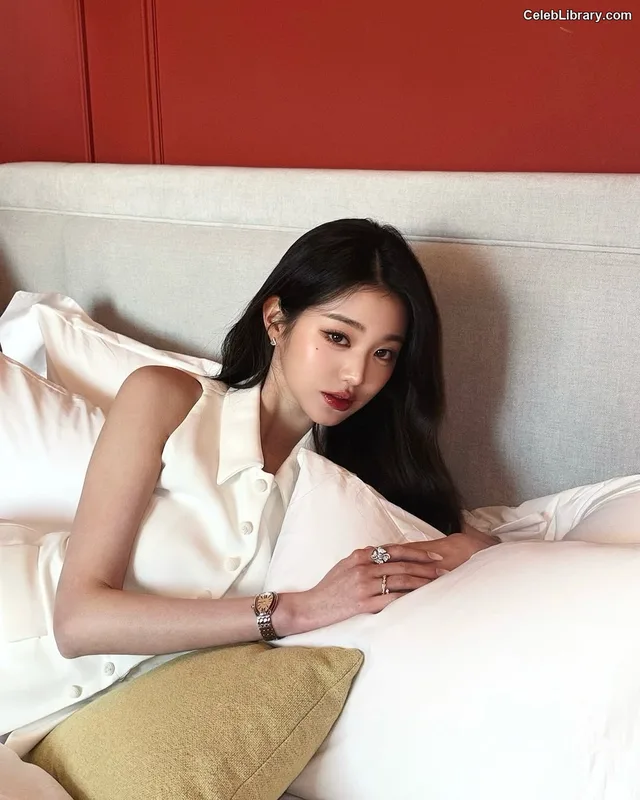 Jang Won-young 장원영 WONYOUNG photo 2 of 5846