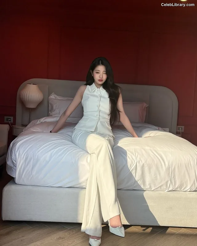 Jang Won-young 장원영 WONYOUNG photo 6 of 5846