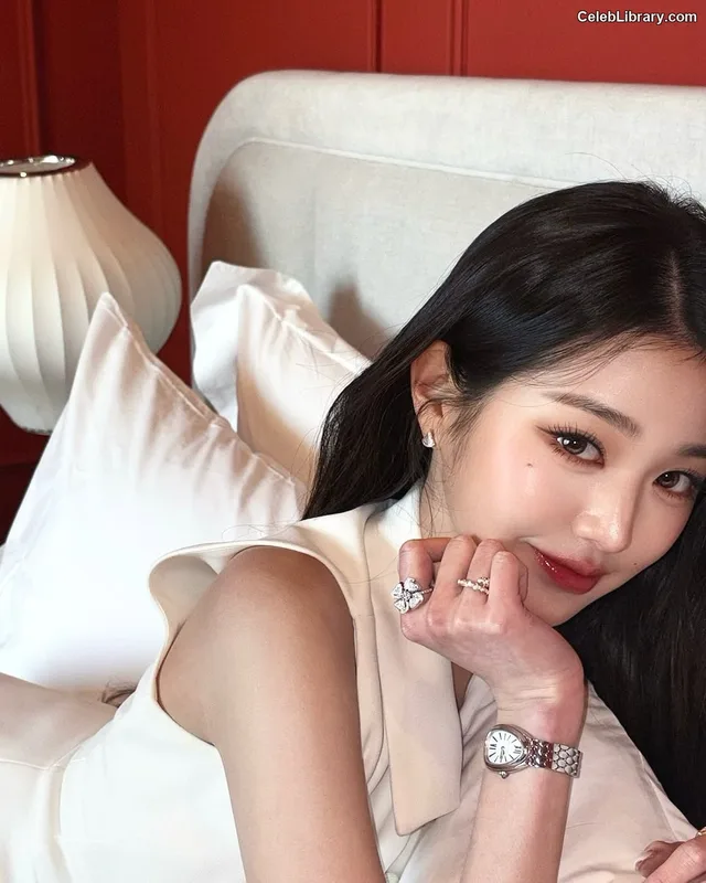Jang Won-young 장원영 WONYOUNG photo 12 of 5846