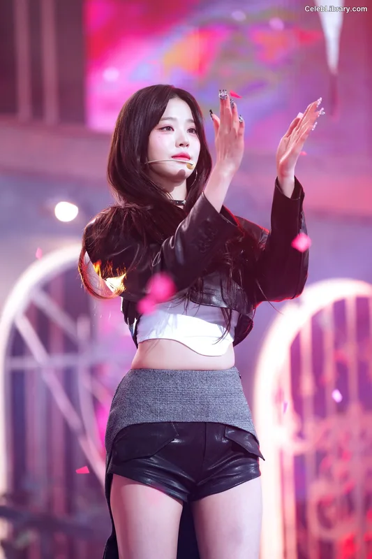 Jang Won-young  장원영 WONYOUNG photo 23 of 5846
