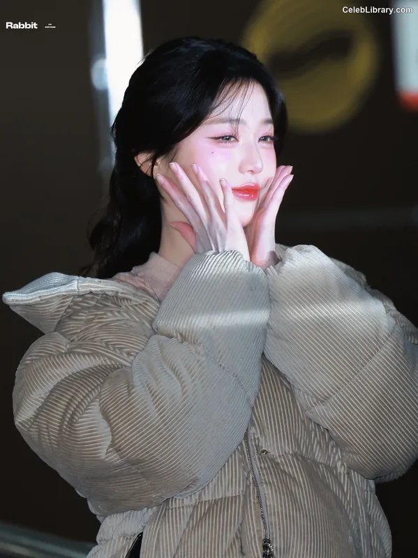 Jang Won-young  장원영 WONYOUNG photo 19 of 5846