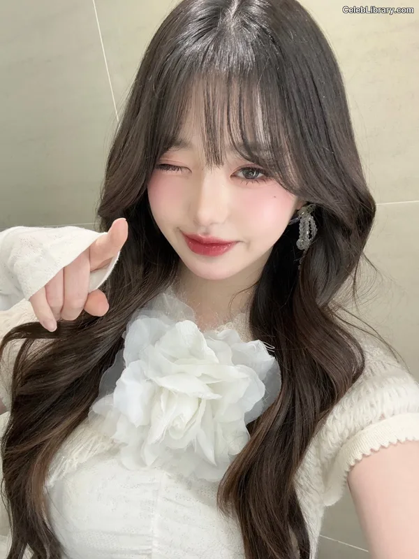 Jang Won-young  장원영 WONYOUNG photo 6 of 5846
