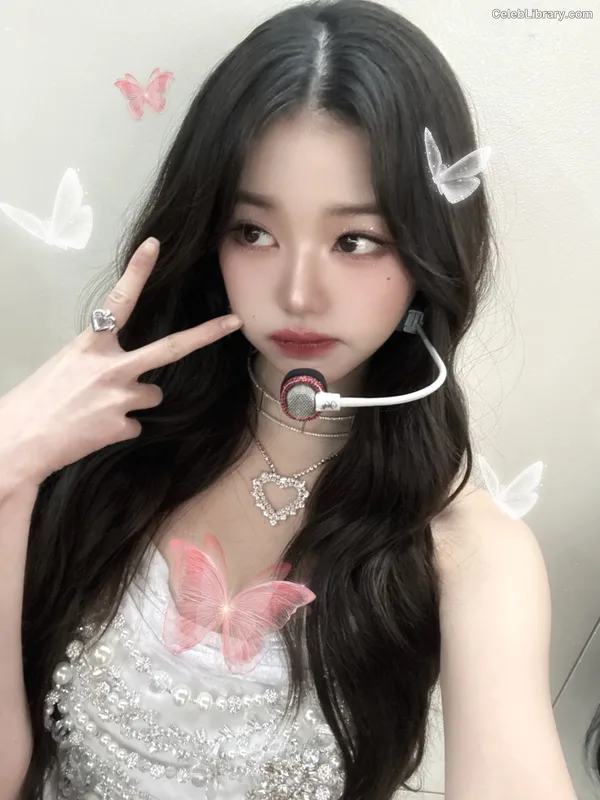 Jang Won-young  장원영 WONYOUNG photo 21 of 5846
