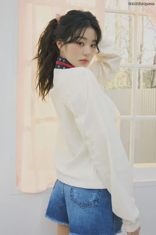 Jang Won-young  장원영 WONYOUNG photo 8 of 5846