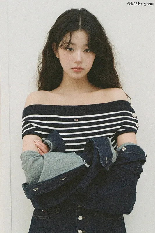 Jang Won-young  장원영 WONYOUNG photo 12 of 5846