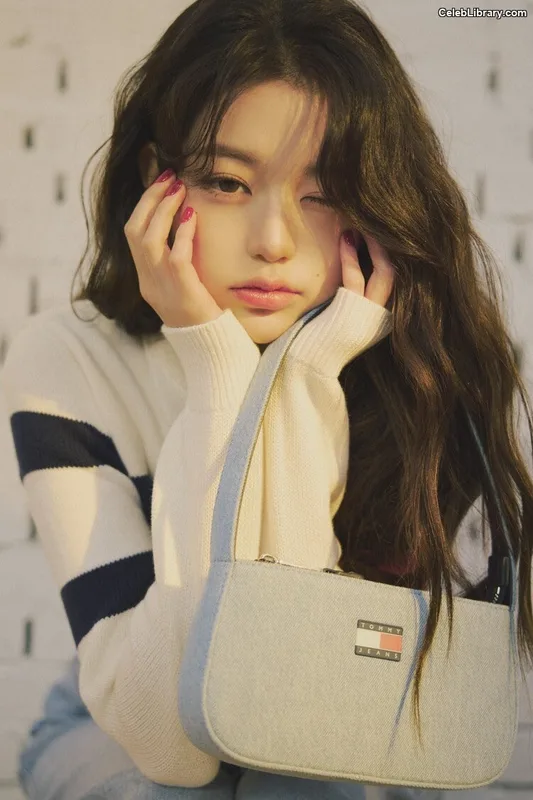 Jang Won-young  장원영 WONYOUNG photo 16 of 5846