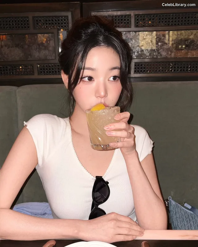 Jang Won-young  장원영 WONYOUNG photo 21 of 5846