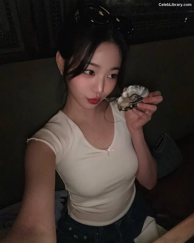 Jang Won-young  장원영 WONYOUNG photo 23 of 5846