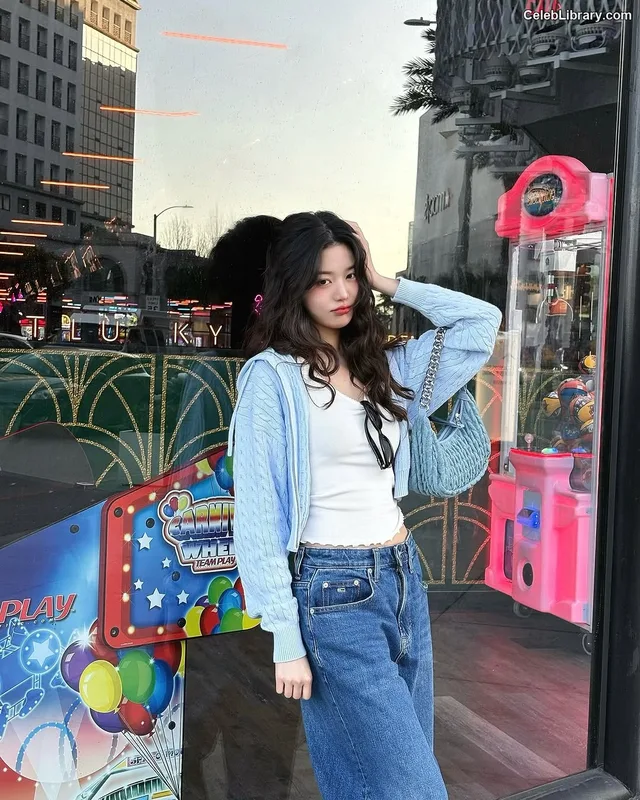 Jang Won-young  장원영 WONYOUNG photo 9 of 5846