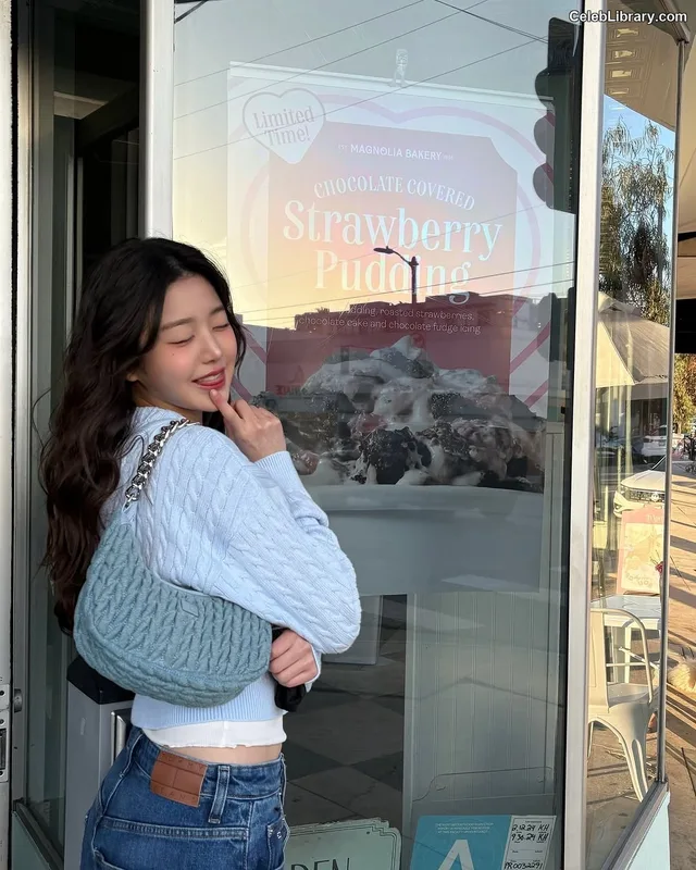 Jang Won-young  장원영 WONYOUNG photo 10 of 5846
