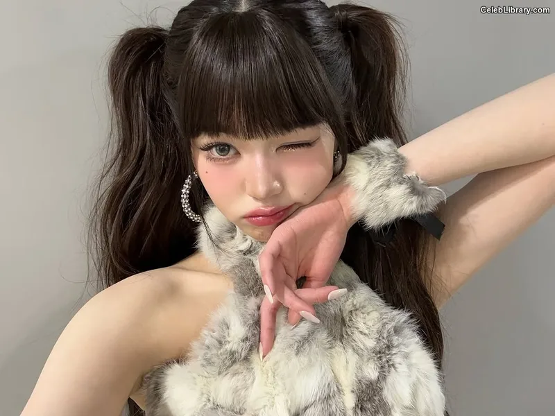 Jang Won-young  장원영 WONYOUNG photo 4 of 5846