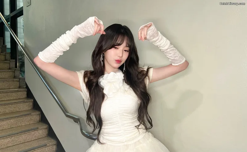 Jang Won-young  장원영 WONYOUNG photo 10 of 5846