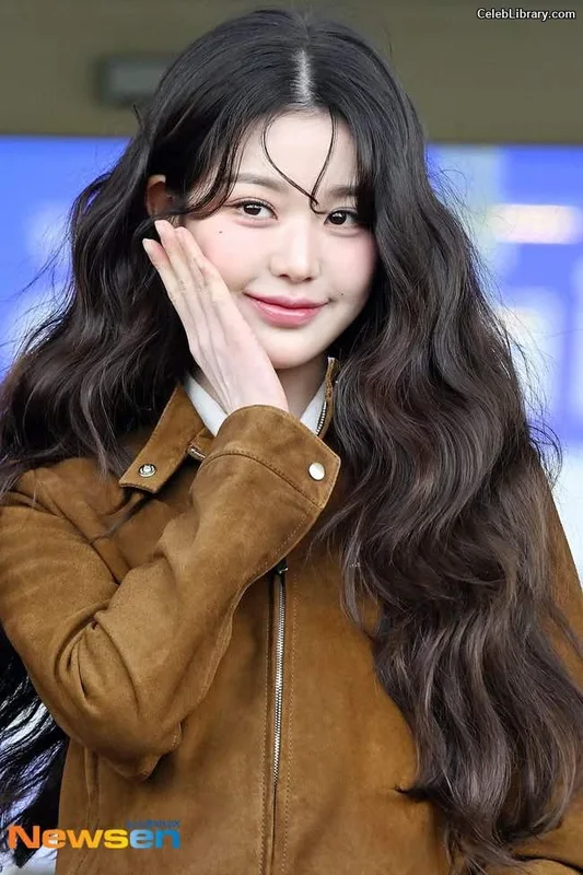 Jang Won-young  장원영 WONYOUNG photo 19 of 5846