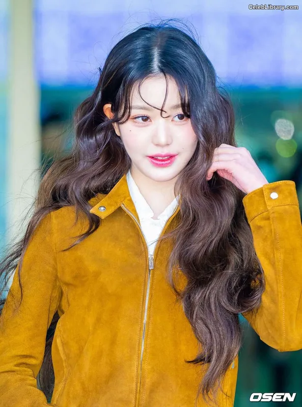 Jang Won-young  장원영 WONYOUNG photo 8 of 5846