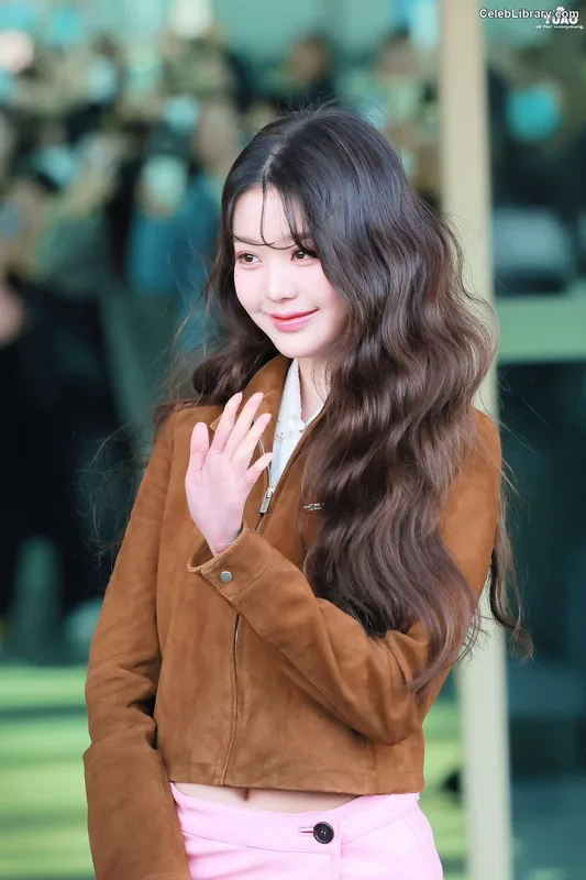 Jang Won-young  장원영 WONYOUNG photo 24 of 5846