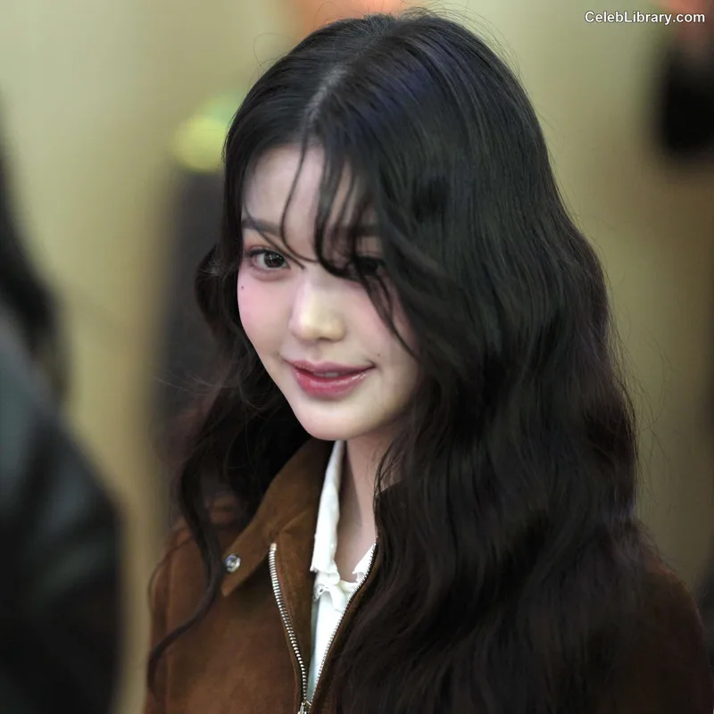 Jang Won-young  장원영 WONYOUNG photo 7 of 5846