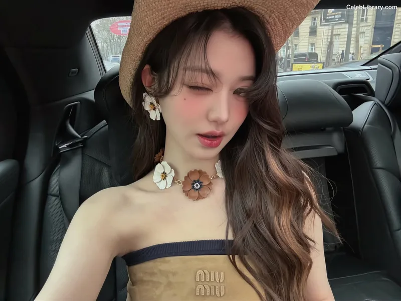 Jang Won-young  장원영 WONYOUNG photo 13 of 5846