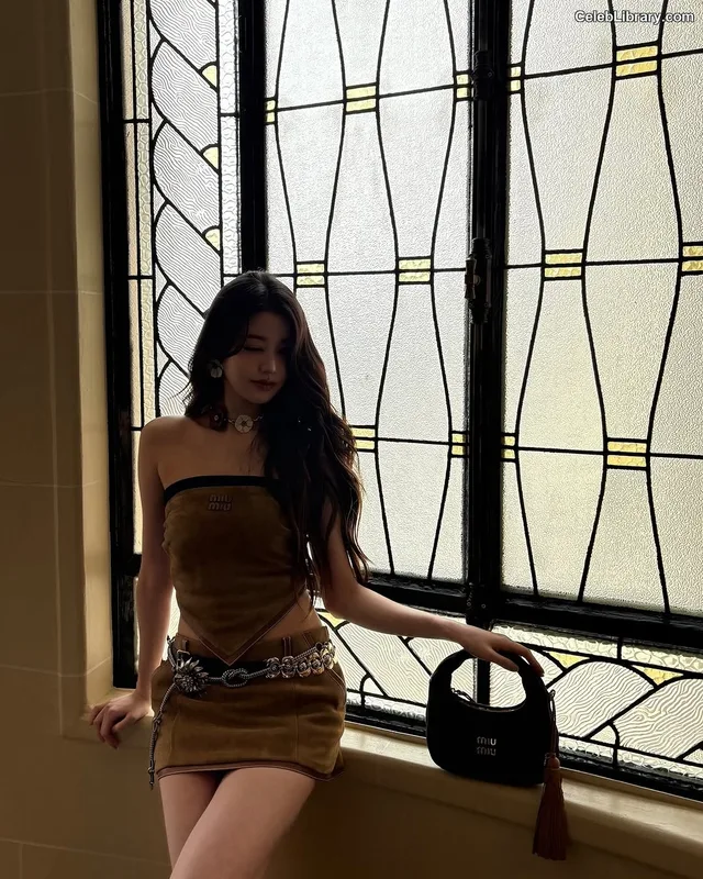 Jang Won-young  장원영 WONYOUNG photo 2 of 5846