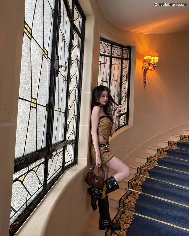 Jang Won-young  장원영 WONYOUNG photo 5 of 5846