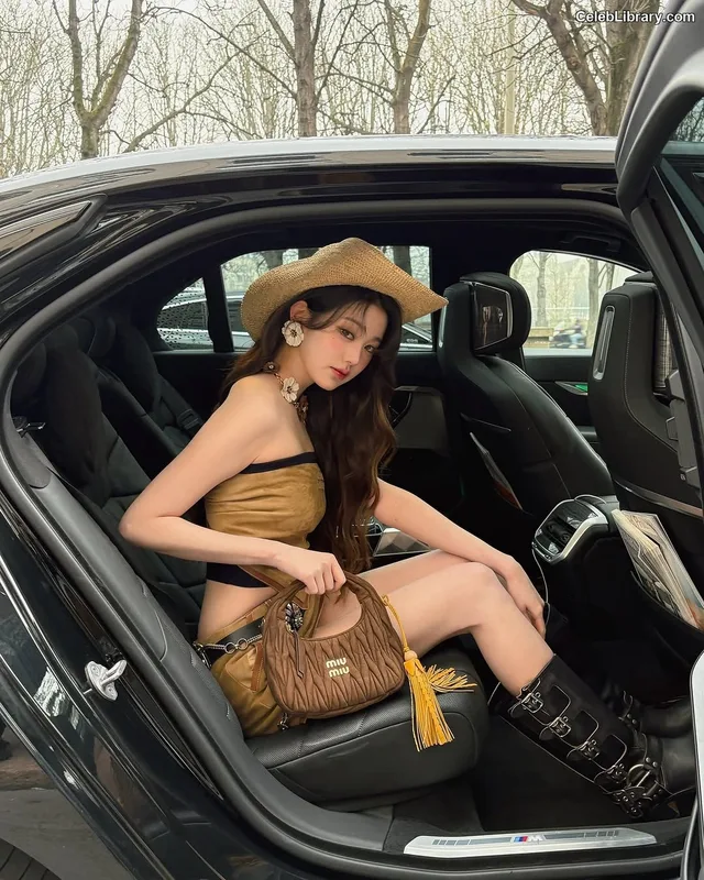 Jang Won-young  장원영 WONYOUNG photo 13 of 5846