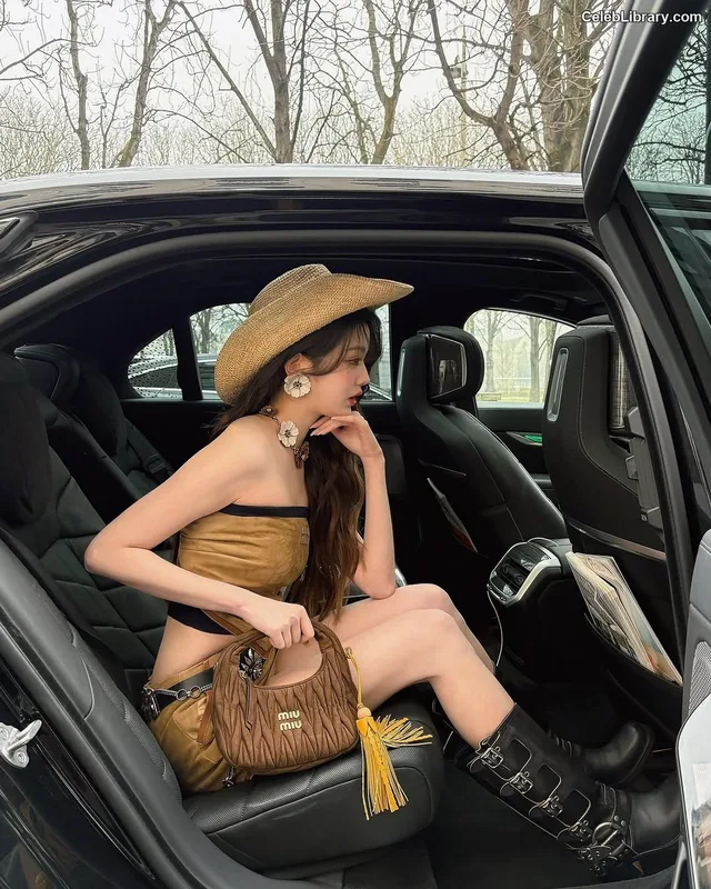 Jang Won-young  장원영 WONYOUNG photo 16 of 5846