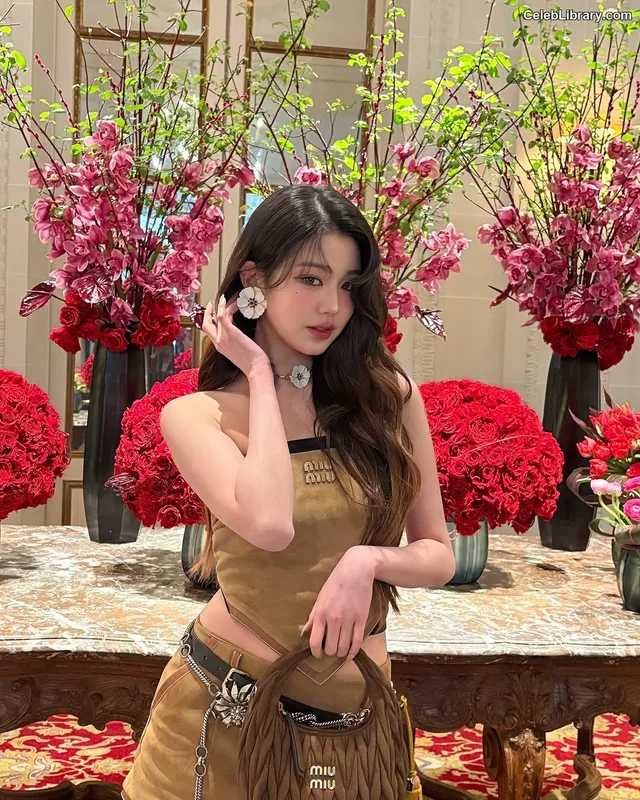 Jang Won-young  장원영 WONYOUNG photo 17 of 5846