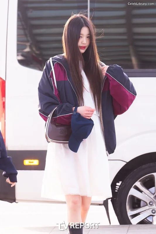 Jang Won-young 장원영 WONYOUNG photo 1 of 5846