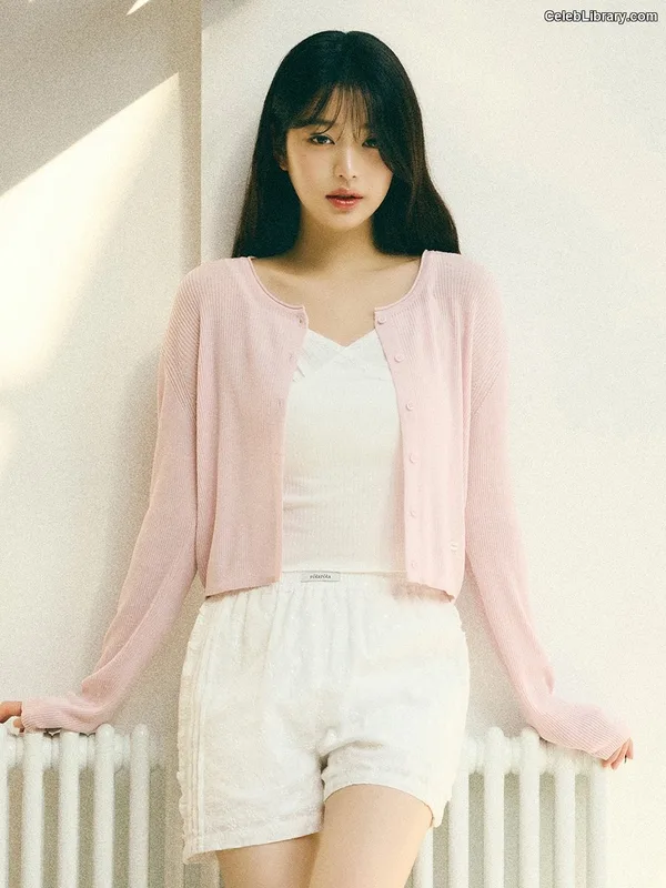 Jang Won-young 장원영 WONYOUNG photo 16 of 5846