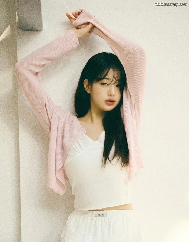 Jang Won-young 장원영 WONYOUNG photo 17 of 5846