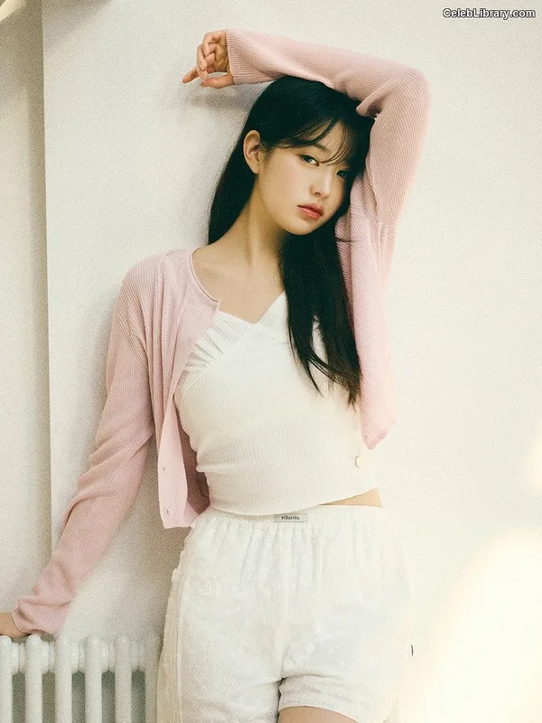 Jang Won-young 장원영 WONYOUNG photo 19 of 5846