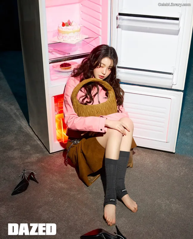 Jang Won-young 장원영 WONYOUNG photo 21 of 5846