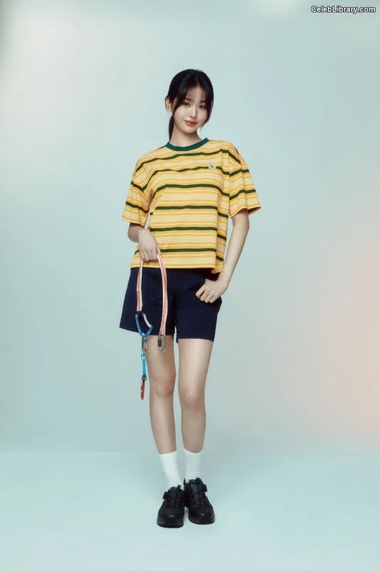 Jang Won-young 장원영 WONYOUNG photo 11 of 5846