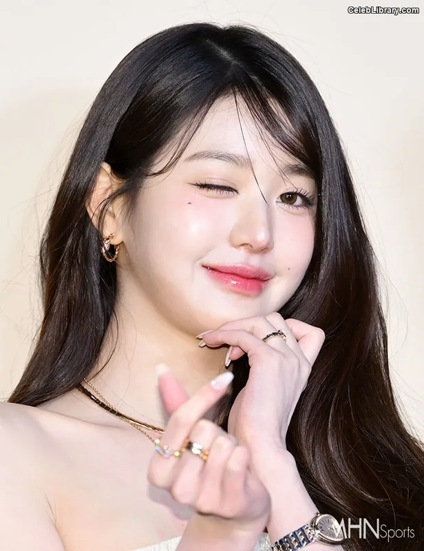 Jang Won-young 장원영 WONYOUNG photo 22 of 5846