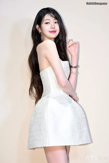 Jang Won-young  장원영 WONYOUNG photo 3 of 5846
